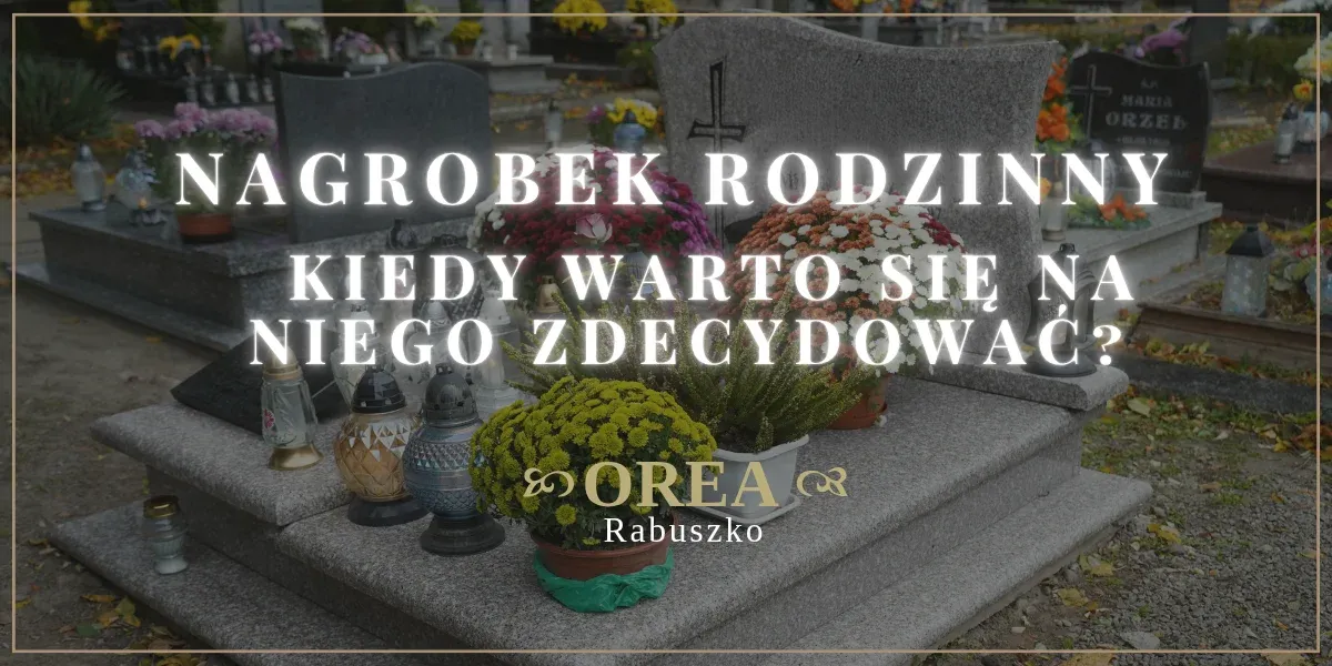 Nagrobek rodzinny z jasnego granitu z kwiatami i zniczami